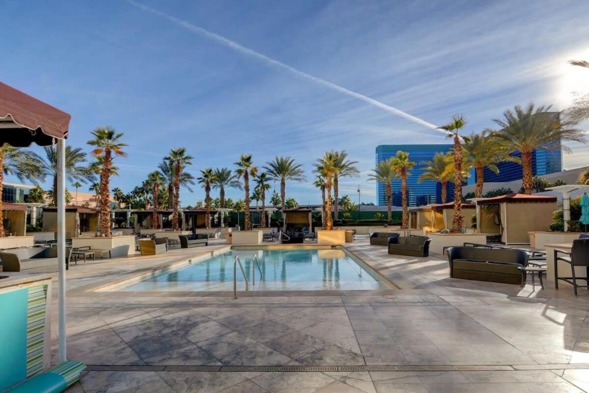 Mgm Signature-17-703 Strip View Jacuzzi Studio Las Vegas Exterior photo